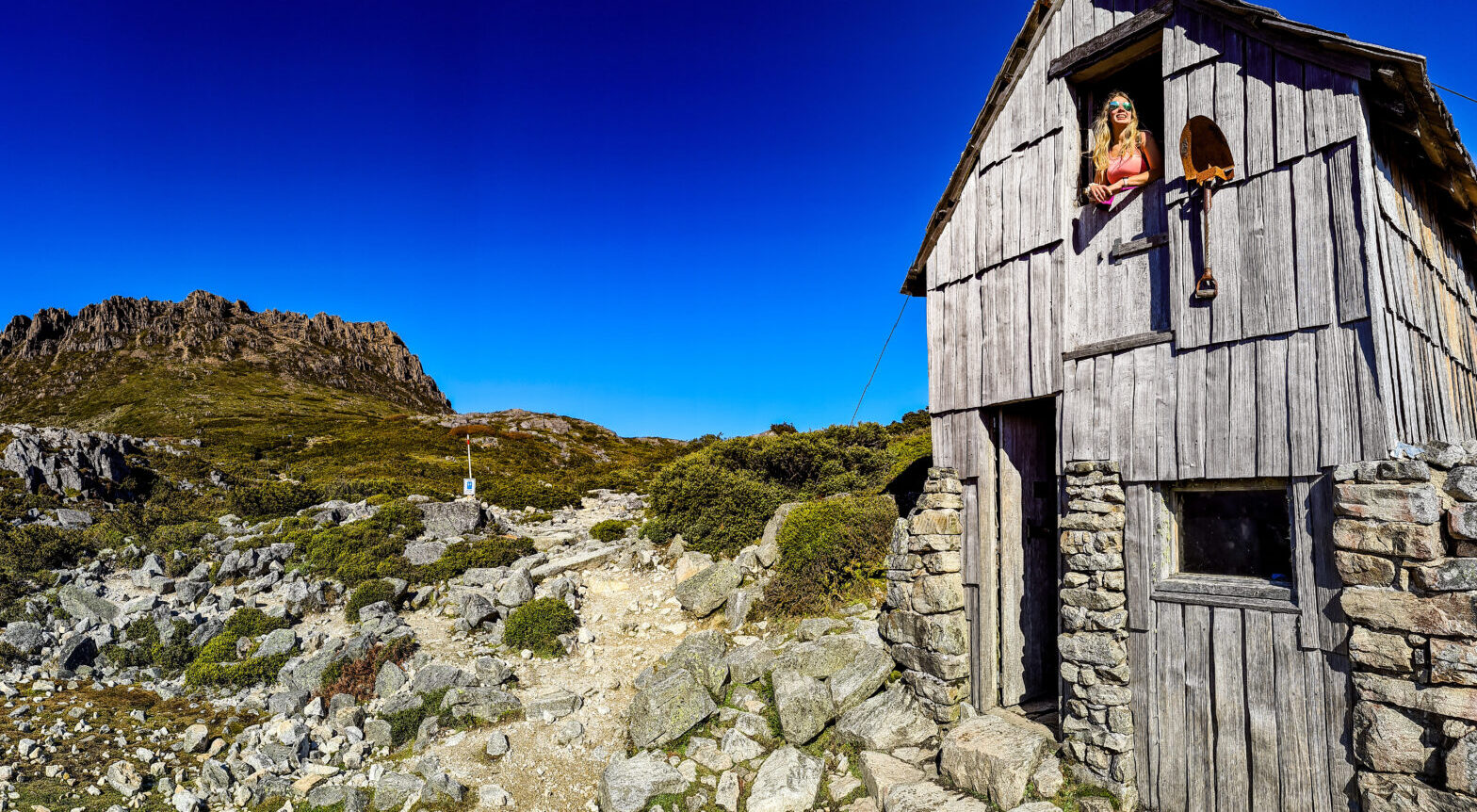 A wooden Hut and the Beginning  of the Cradle mountain summit